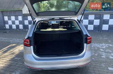Универсал Volkswagen Passat 2017 в Староконстантинове