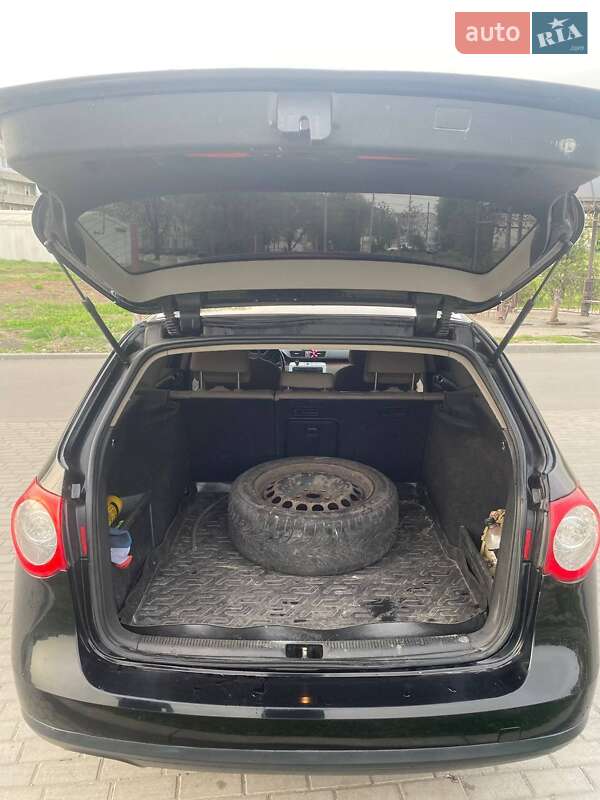 Универсал Volkswagen Passat 2009 в Терновке