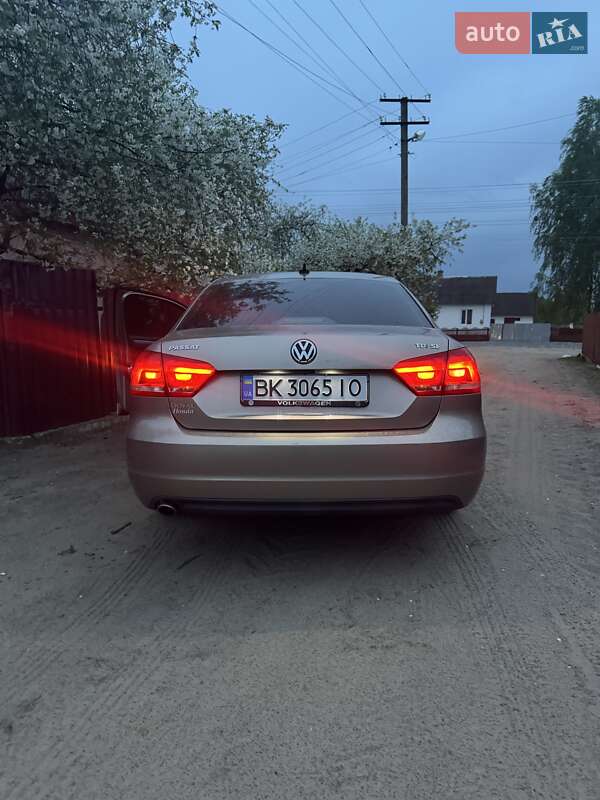 Седан Volkswagen Passat 2014 в Березному фото 5 Седан Volkswagen Passat 2014 в Березному