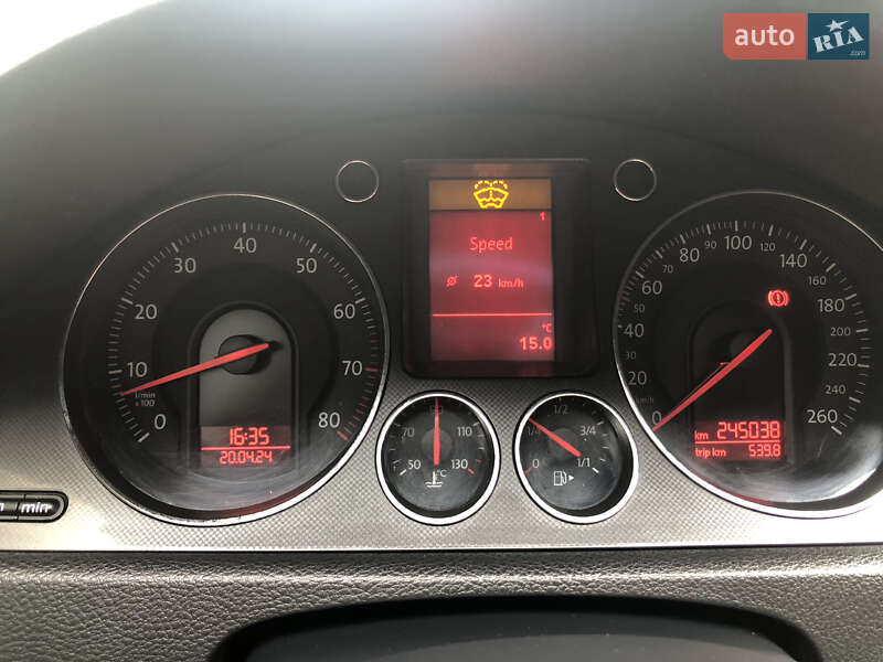 Универсал Volkswagen Passat 2006 в Умани