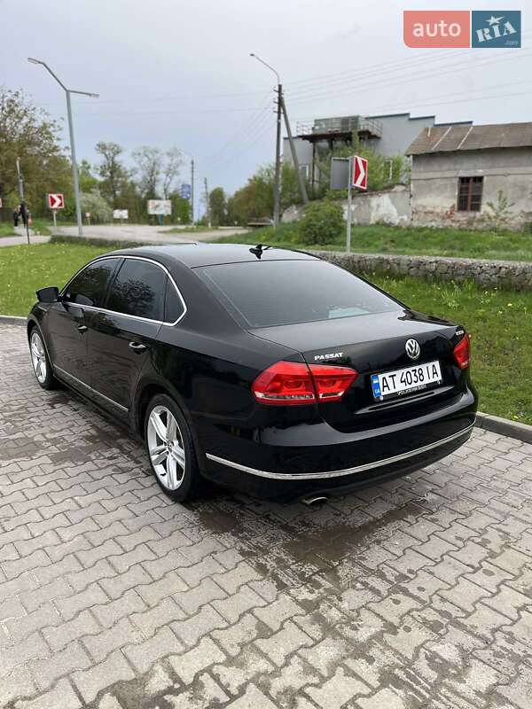 Седан Volkswagen Passat 2015 в Бурштыне