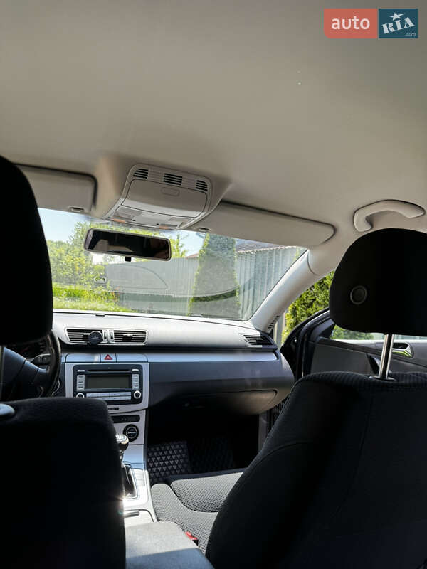 Седан Volkswagen Passat 2008 в Ужгороді