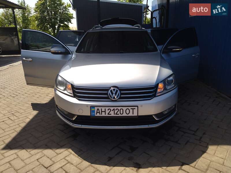 Универсал Volkswagen Passat 2011 в Покровске