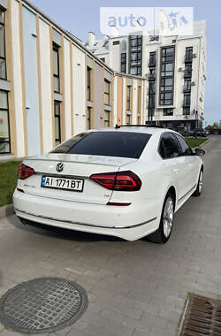 Седан Volkswagen Passat 2017 в Киеве