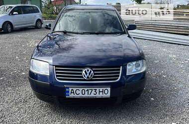 Седан Volkswagen Passat 2003 в Городку