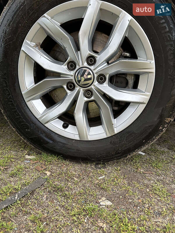 Седан Volkswagen Passat 2016 в Житомире