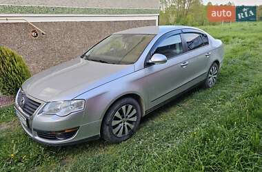 Седан Volkswagen Passat 2010 в 