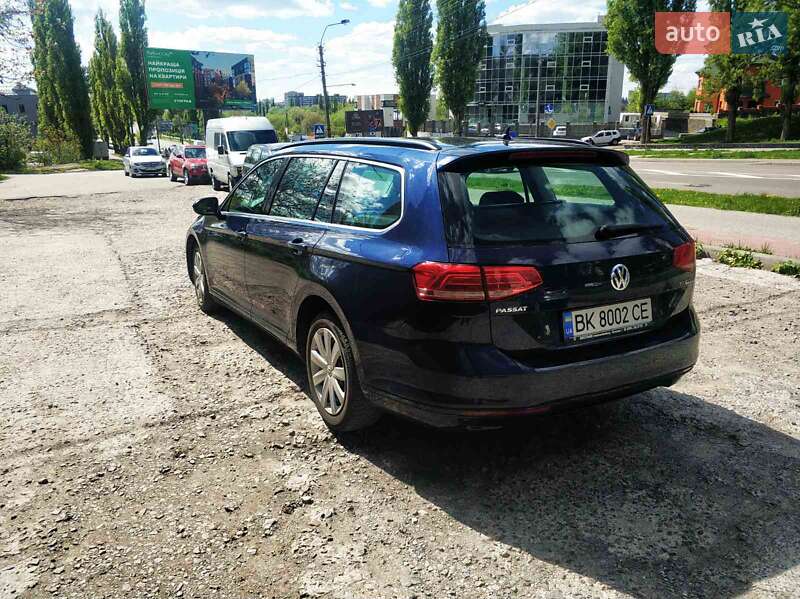 Универсал Volkswagen Passat 2015 в Ровно