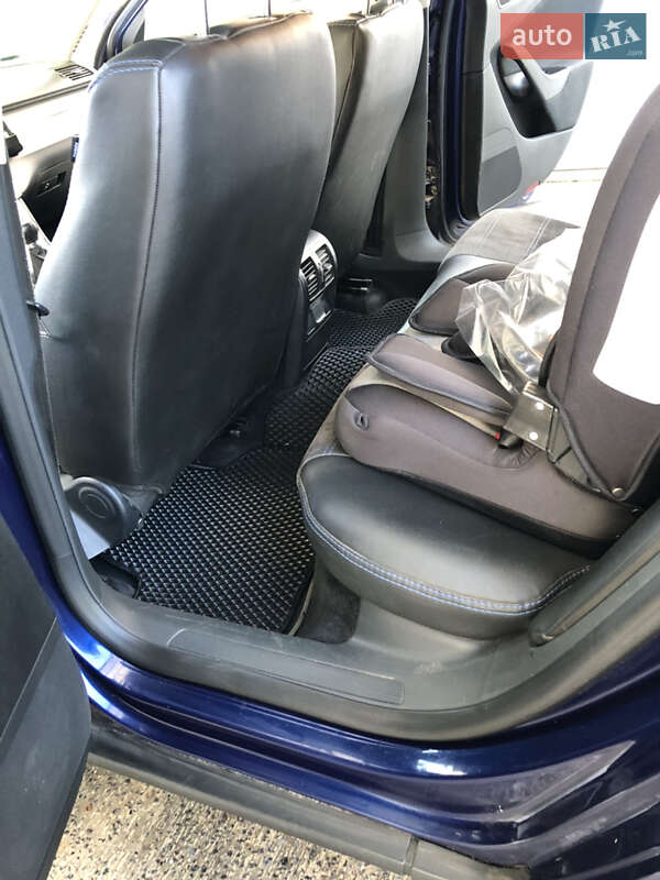 Универсал Volkswagen Passat 2009 в Тернополе