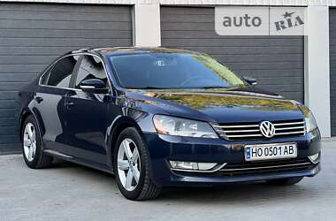 Седан Volkswagen Passat 2013 в Тернополі