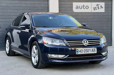 Седан Volkswagen Passat 2013 в Тернополі