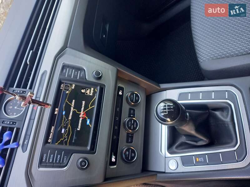 Универсал Volkswagen Passat 2015 в Каменец-Подольском