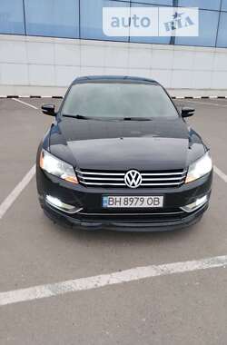 Седан Volkswagen Passat 2012 в Білгороді-Дністровському