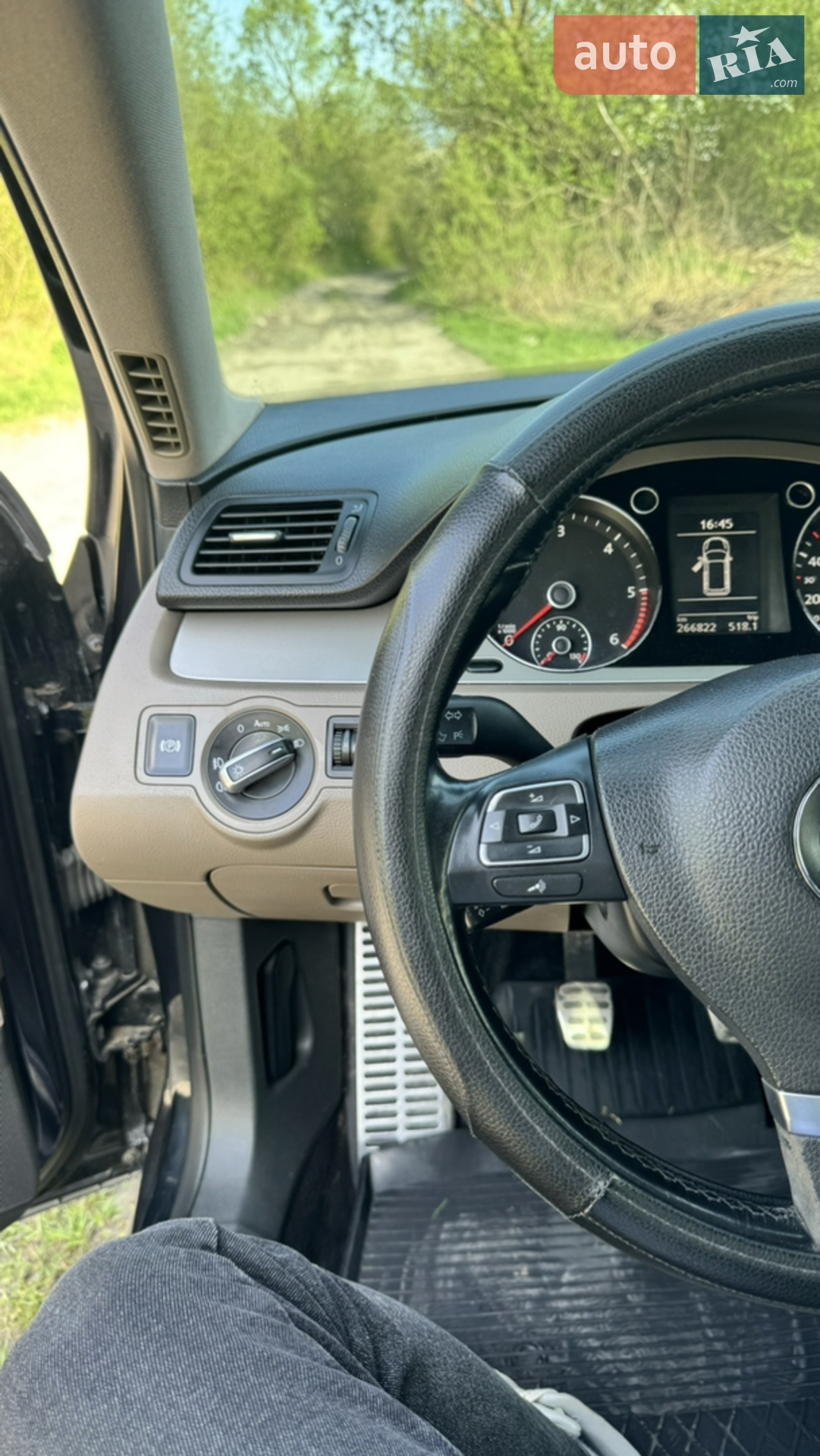 2010 Volkswagen Passat - мініатюра 18