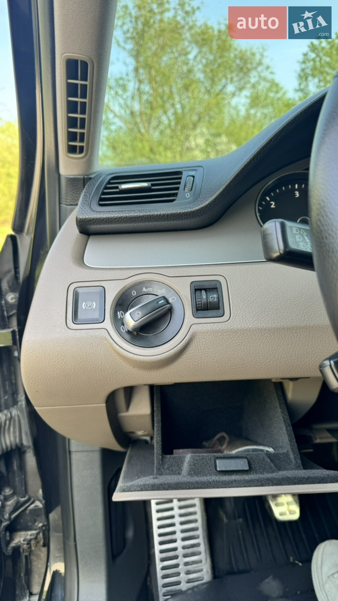 2010 Volkswagen Passat - мініатюра 23