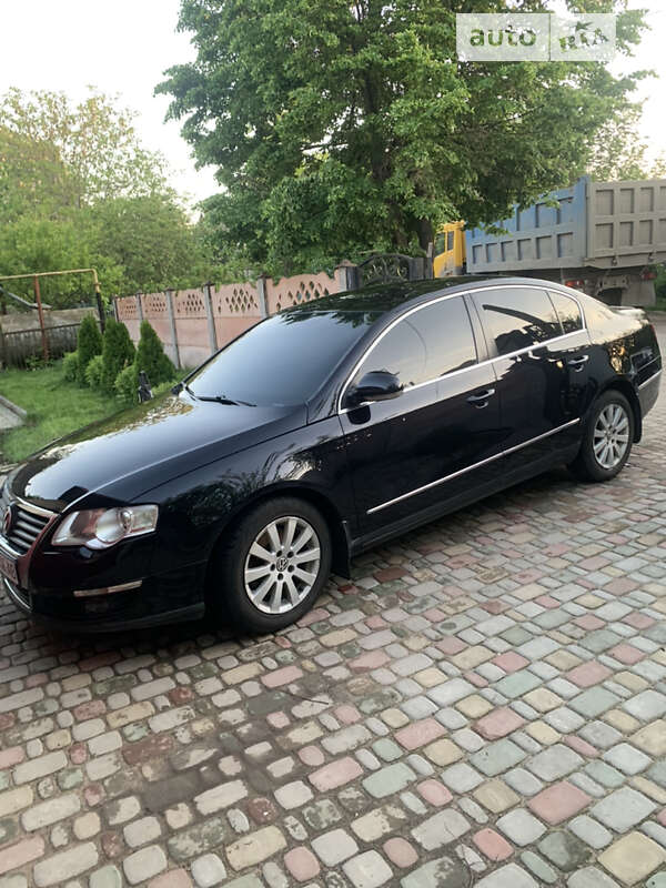 Седан Volkswagen Passat 2008 в Кривом Роге