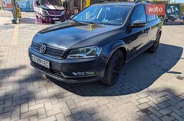 Универсал Volkswagen Passat 2012 в 