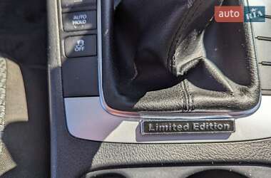 Универсал Volkswagen Passat 2012 в 