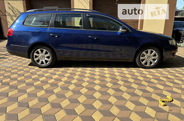 Универсал Volkswagen Passat 2008 в Киеве