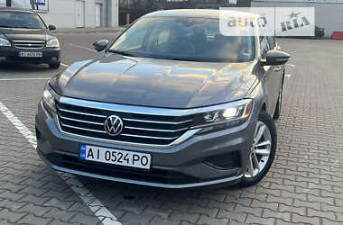Седан Volkswagen Passat 2020 в Хотине