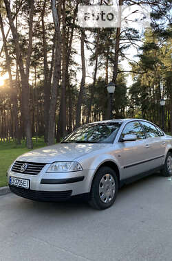 Седан Volkswagen Passat 2001 в Чернигове
