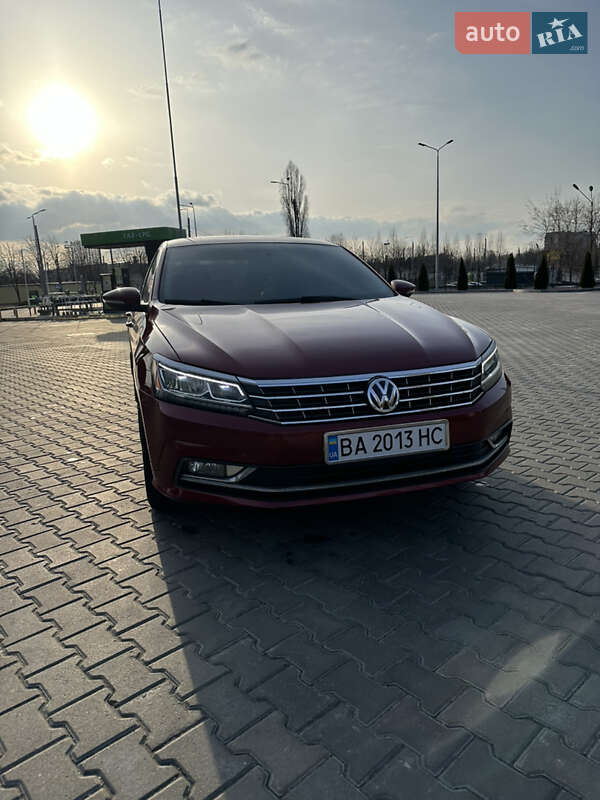 Седан Volkswagen Passat 2016 в Кременчуге