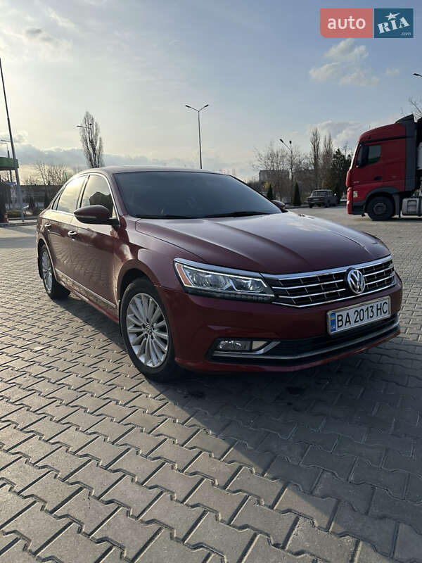 Седан Volkswagen Passat 2016 в Кременчуге