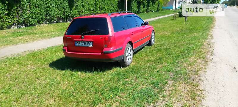 Універсал Volkswagen Passat 1998 в Вільнянську