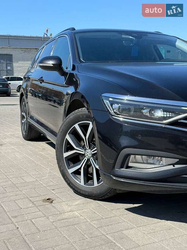 Универсал Volkswagen Passat 2019 в Днепре