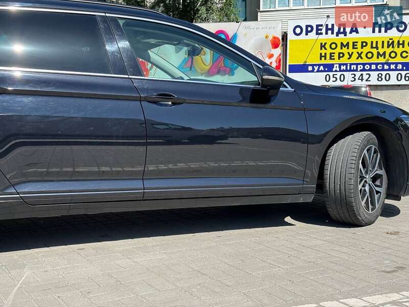 Универсал Volkswagen Passat 2019 в Днепре