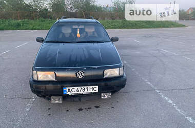 Універсал Volkswagen Passat 1992 в Луцьку