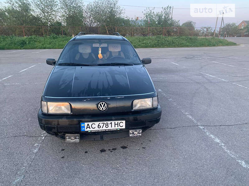 Універсал Volkswagen Passat 1992 в Луцьку