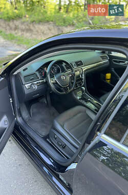 Седан Volkswagen Passat 2017 в Ивано-Франковске