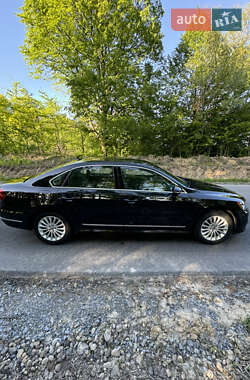 Седан Volkswagen Passat 2017 в Ивано-Франковске