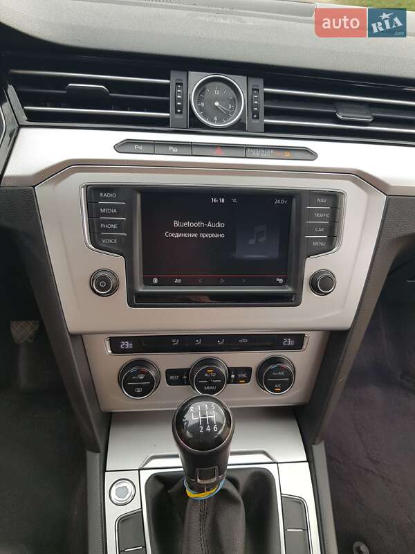 Универсал Volkswagen Passat 2015 в Александрие