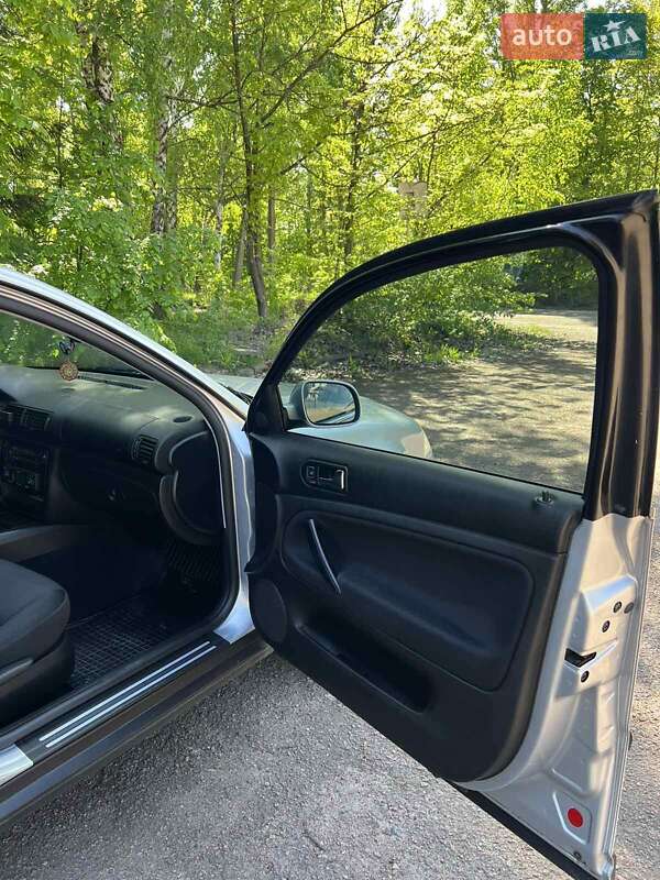 Универсал Volkswagen Passat 2001 в Бердичеве