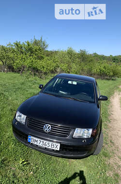 Седан Volkswagen Passat 1998 в Сумах