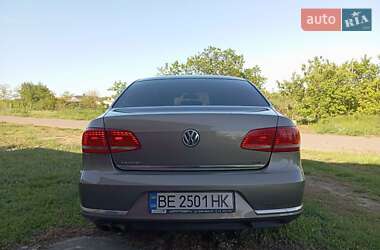 Седан Volkswagen Passat 2011 в Николаеве