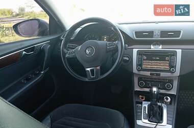Седан Volkswagen Passat 2011 в Николаеве
