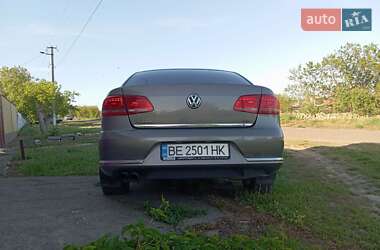 Седан Volkswagen Passat 2011 в Николаеве