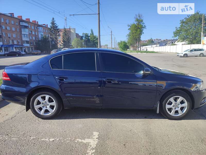 Седан Volkswagen Passat 2012 в Полтаве