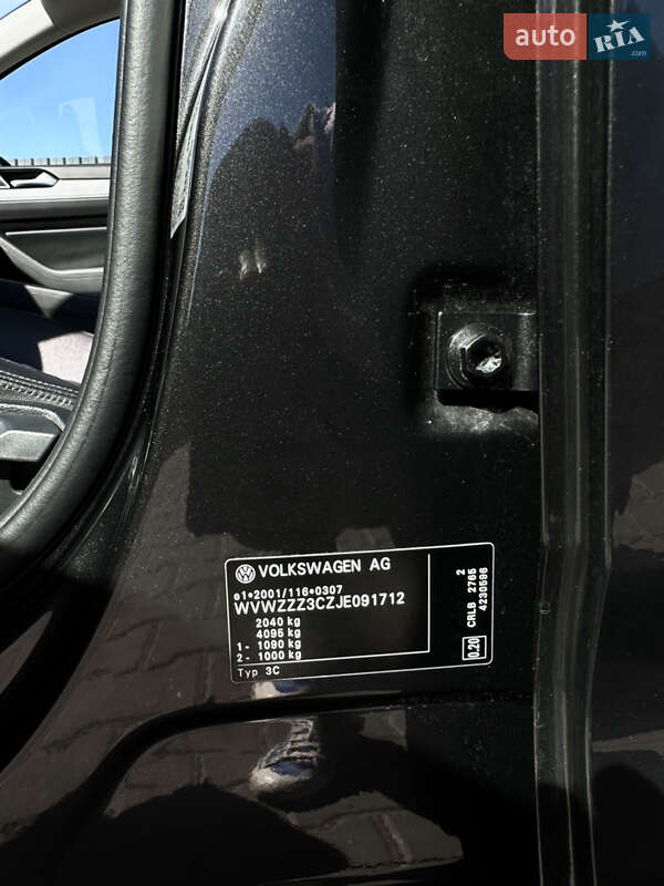 Седан Volkswagen Passat 2017 в Хмельницком