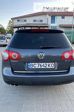 Универсал Volkswagen Passat 2010 в Золочеве