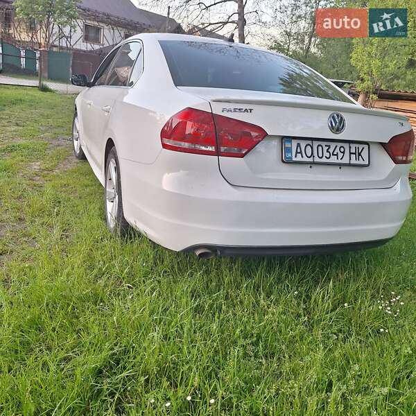 Седан Volkswagen Passat 2015 в Ужгороде