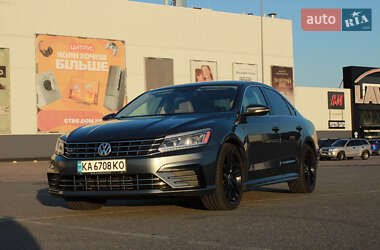 Седан Volkswagen Passat 2017 в 