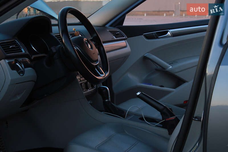 Седан Volkswagen Passat 2017 в Киеве