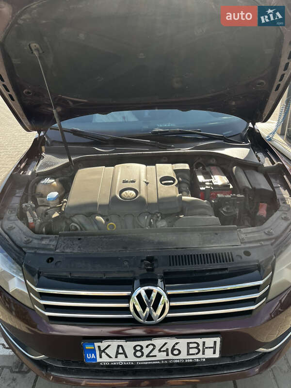 Седан Volkswagen Passat 2013 в Києві
