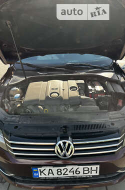 Седан Volkswagen Passat 2013 в Киеве