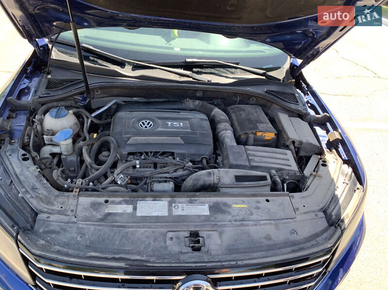 Седан Volkswagen Passat 2015 в Харькове