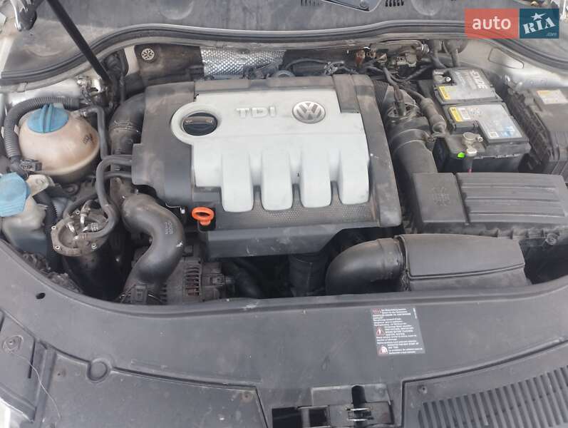 Универсал Volkswagen Passat 2008 в Коростене